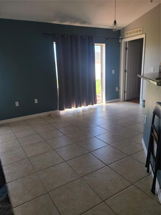 For Sale: $295,999 (3 beds, 2 baths, 1600 Square Feet)