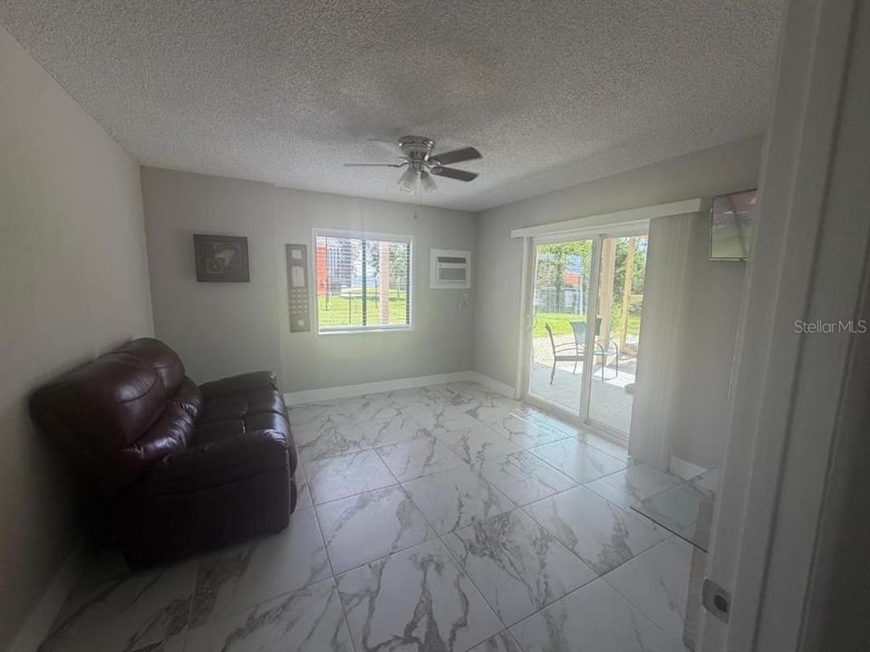 For Sale: $920,000 (5 beds, 3 baths, 4350 Square Feet)