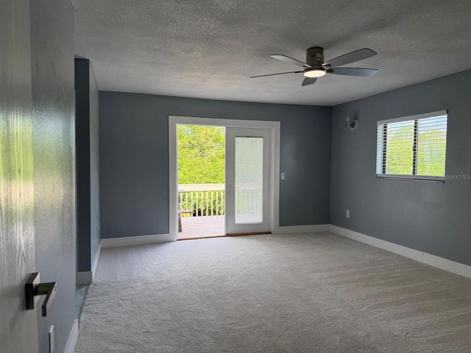 For Sale: $920,000 (5 beds, 3 baths, 4350 Square Feet)