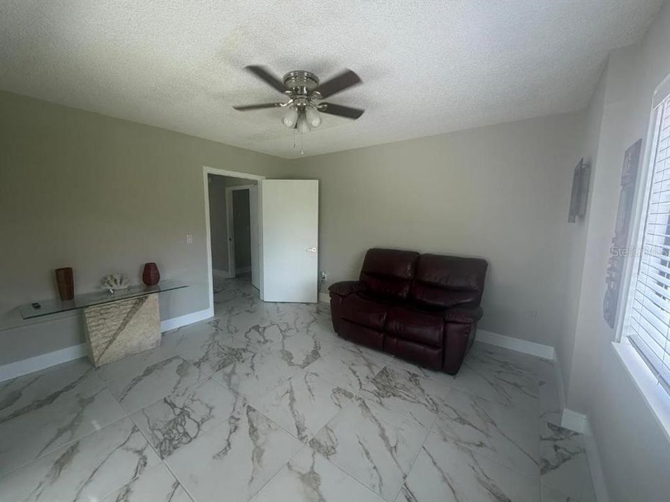 For Sale: $920,000 (5 beds, 3 baths, 4350 Square Feet)
