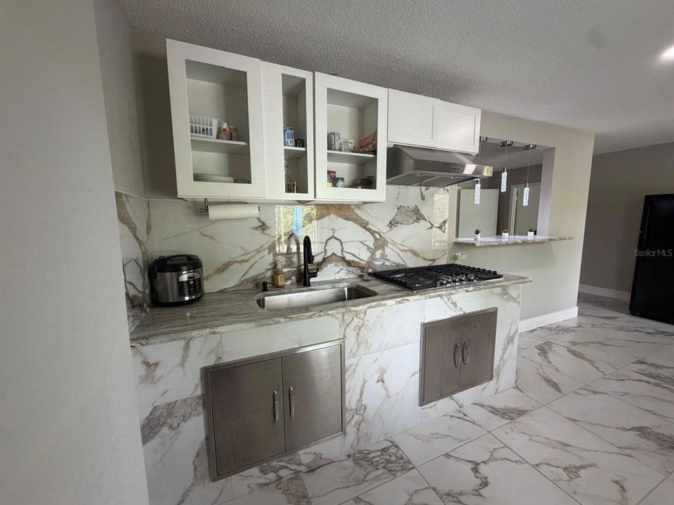 For Sale: $920,000 (5 beds, 3 baths, 4350 Square Feet)