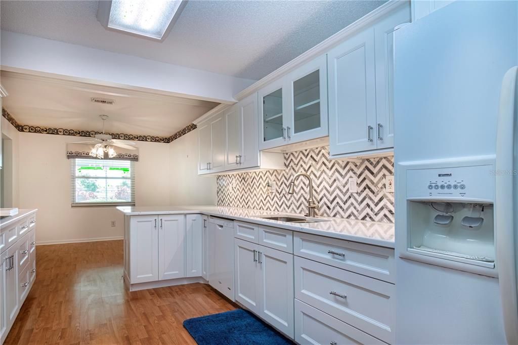 En Venta: $325,000 (2 camas, 2 baños, 1727 Pies cuadrados)