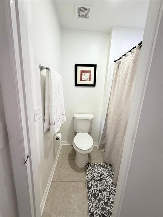 For Sale: $375,000 (3 beds, 2 baths, 1272 Square Feet)