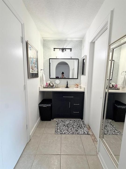 For Sale: $375,000 (3 beds, 2 baths, 1272 Square Feet)