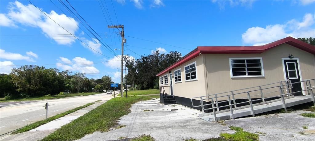 For Sale: $158,500 (0 beds, 0 baths, 1195 Square Feet)
