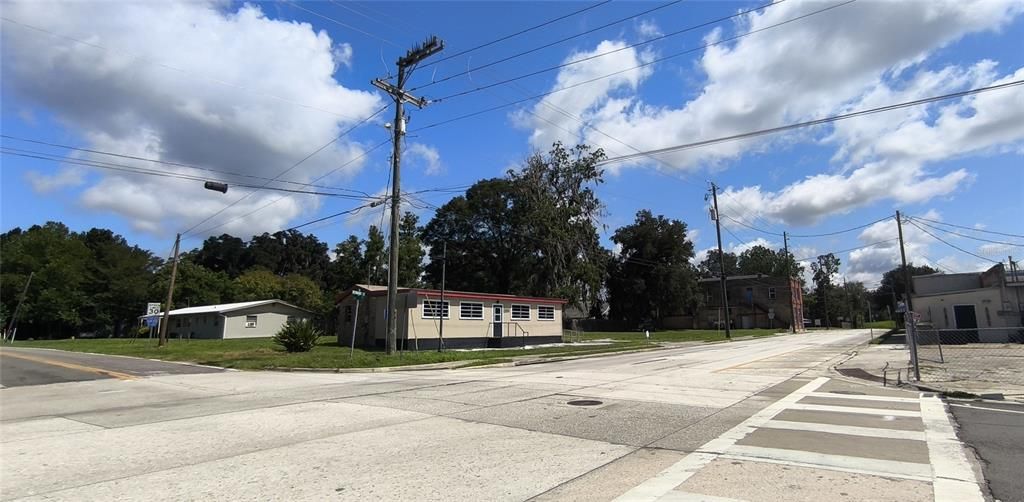 For Sale: $158,500 (0 beds, 0 baths, 1195 Square Feet)