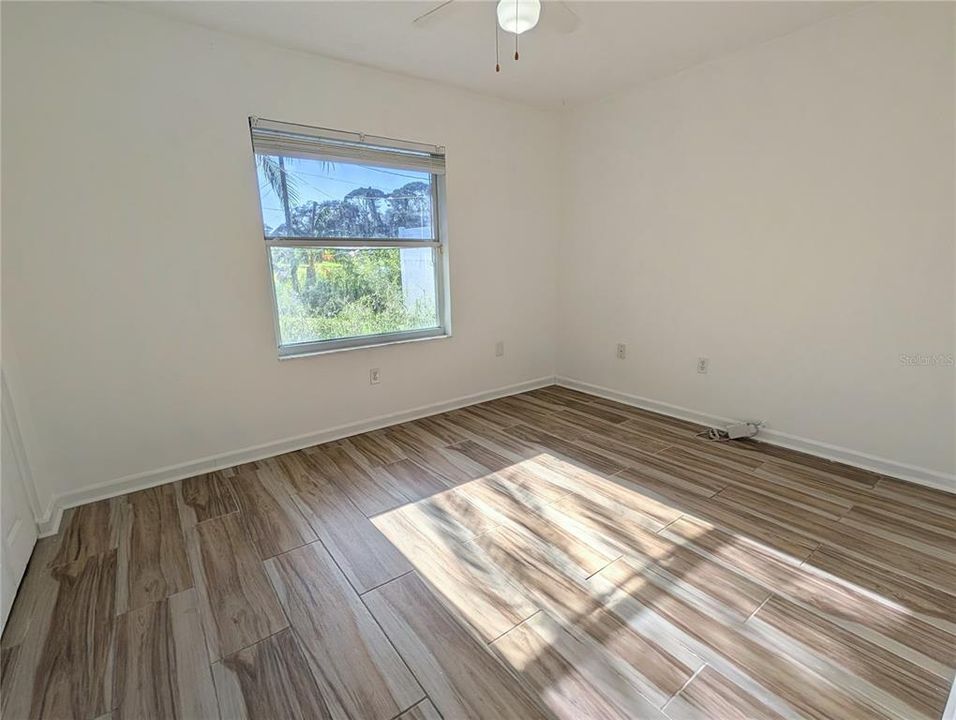 For Sale: $445,000 (3 beds, 2 baths, 1423 Square Feet)