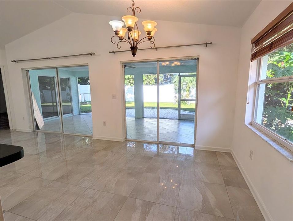 For Sale: $445,000 (3 beds, 2 baths, 1423 Square Feet)