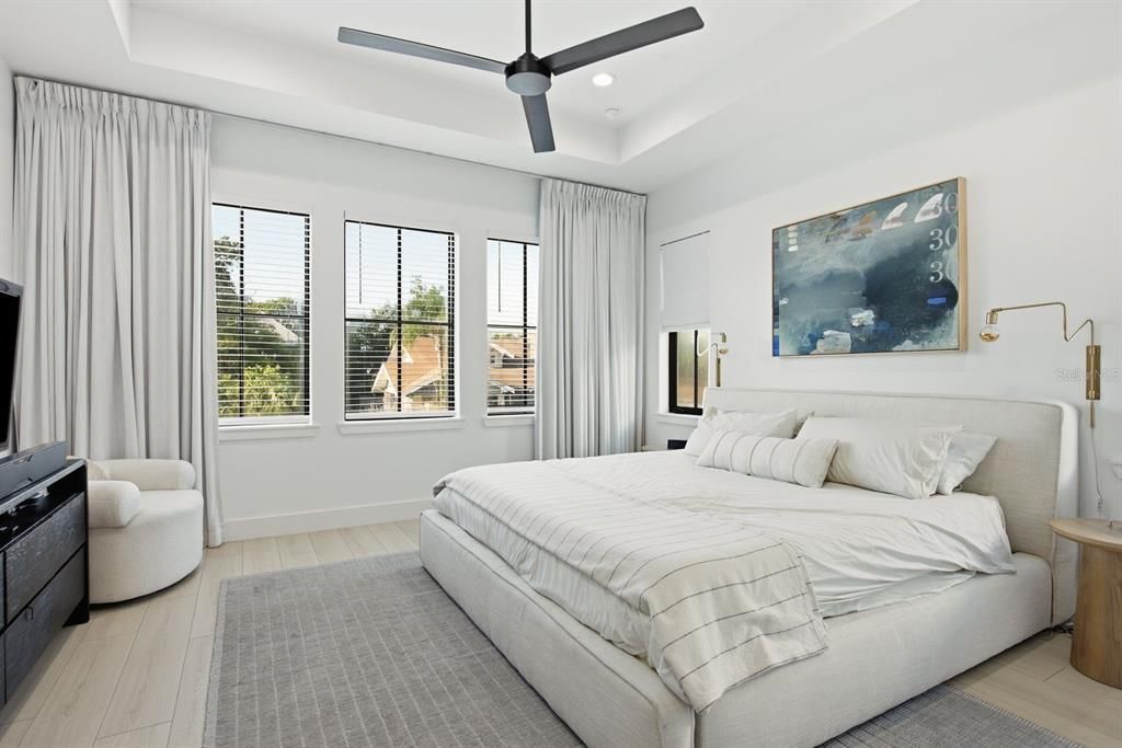 For Sale: $945,000 (3 beds, 2 baths, 2259 Square Feet)