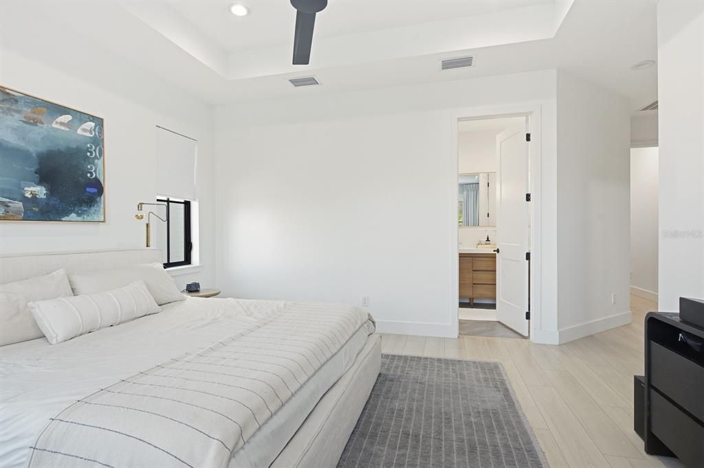 For Sale: $945,000 (3 beds, 2 baths, 2259 Square Feet)