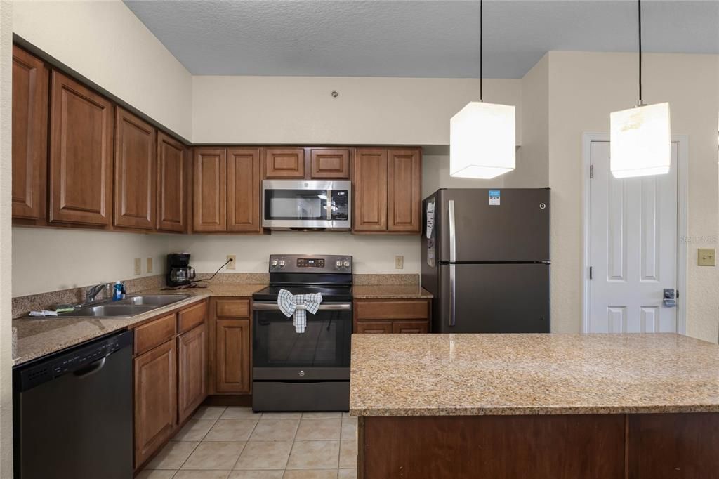 For Sale: $199,000 (3 beds, 2 baths, 1200 Square Feet)