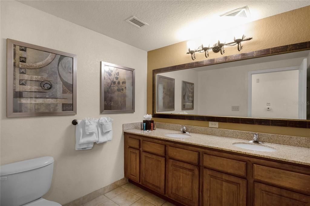 For Sale: $199,000 (3 beds, 2 baths, 1200 Square Feet)
