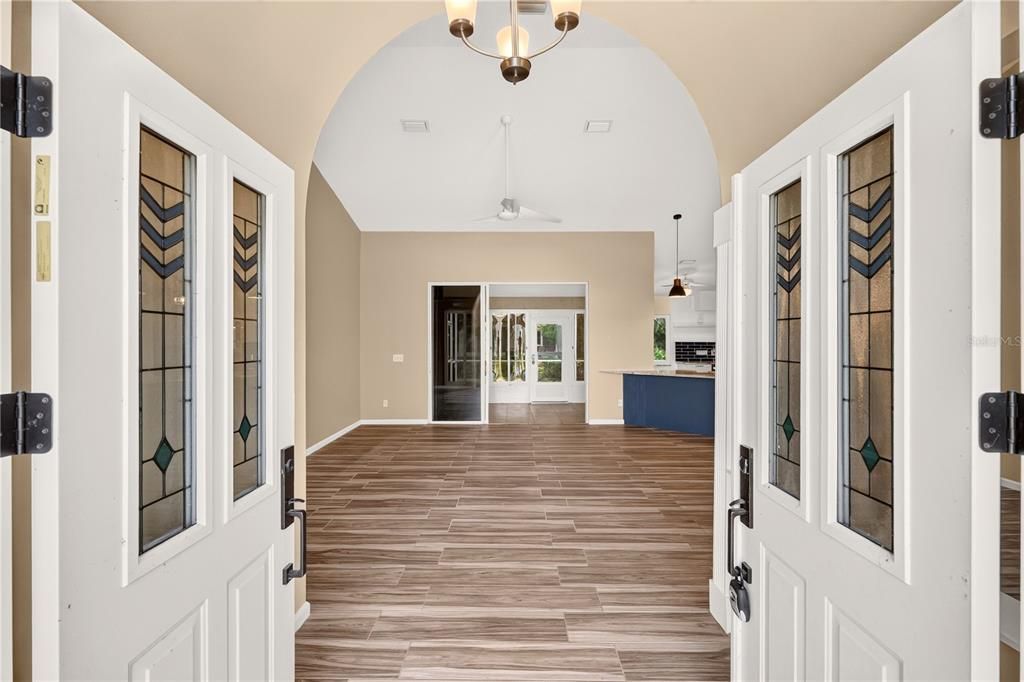 For Sale: $340,000 (3 beds, 2 baths, 1839 Square Feet)