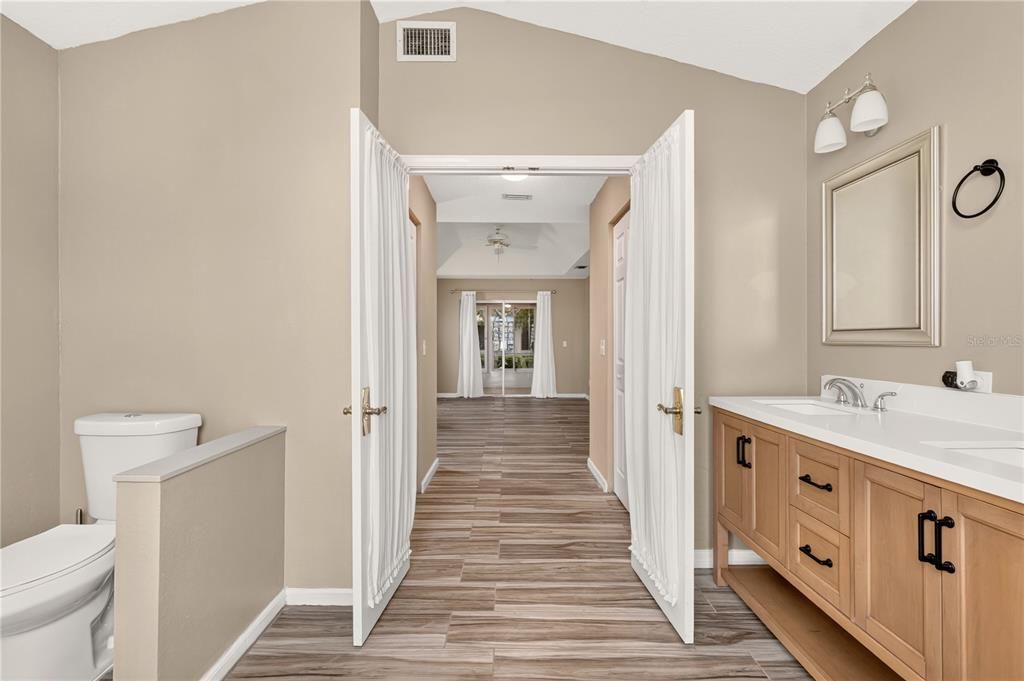 For Sale: $340,000 (3 beds, 2 baths, 1839 Square Feet)