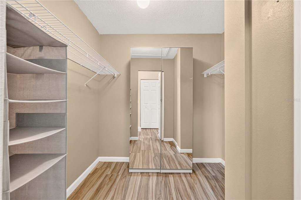 For Sale: $340,000 (3 beds, 2 baths, 1839 Square Feet)