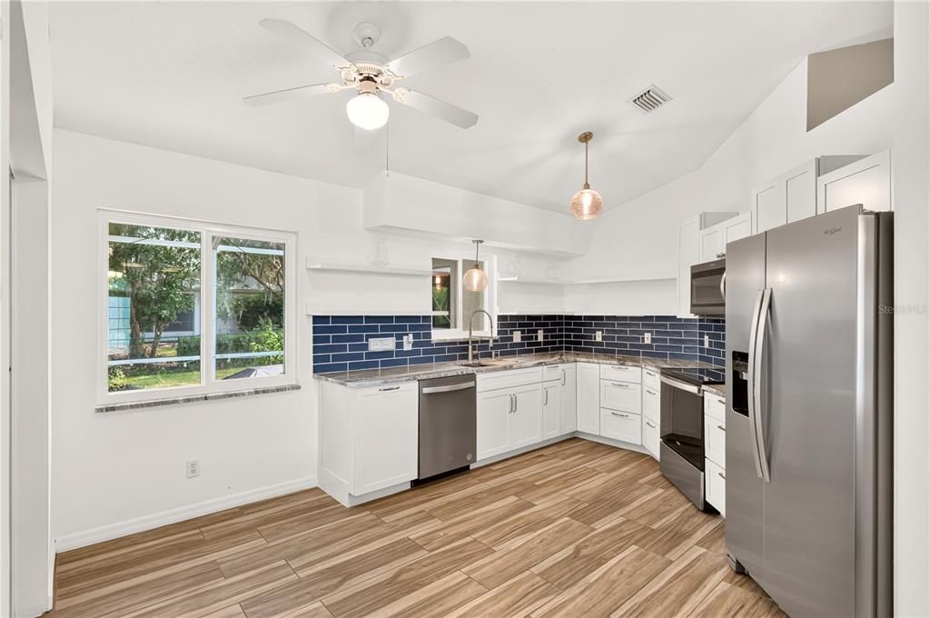 For Sale: $340,000 (3 beds, 2 baths, 1839 Square Feet)