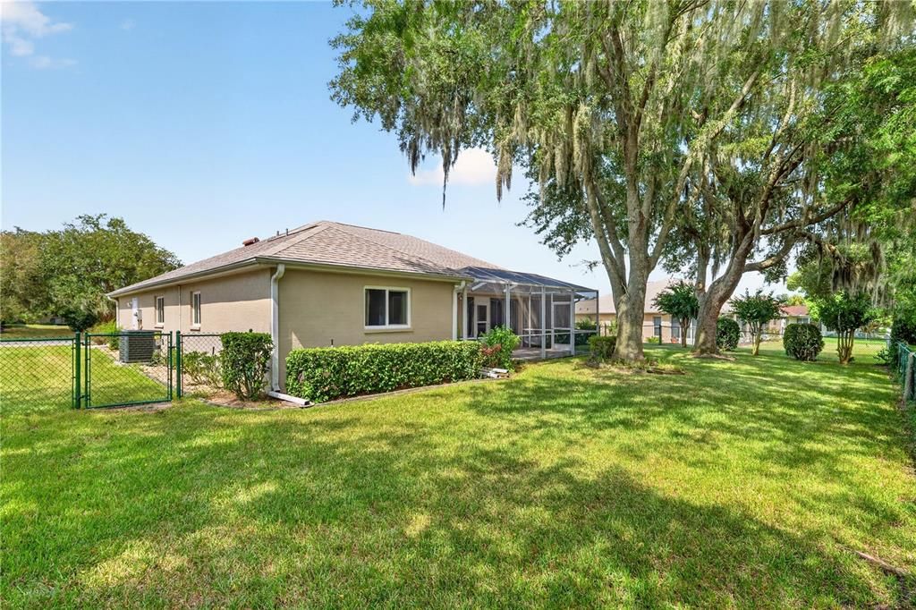 For Sale: $340,000 (3 beds, 2 baths, 1839 Square Feet)