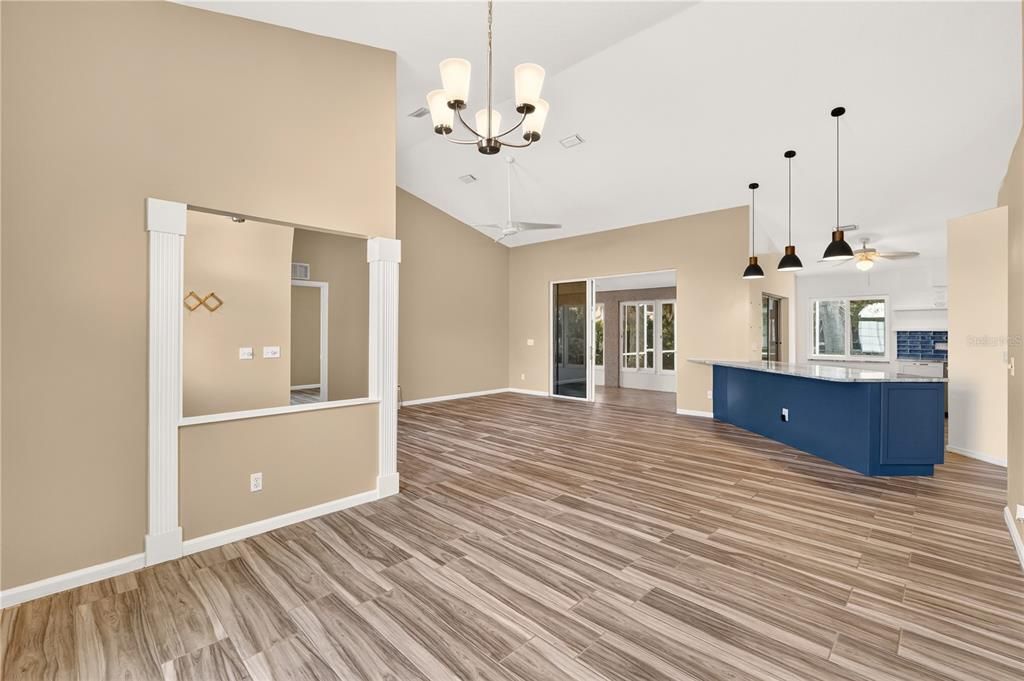 For Sale: $340,000 (3 beds, 2 baths, 1839 Square Feet)
