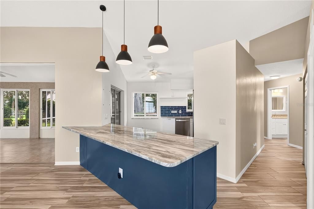 For Sale: $340,000 (3 beds, 2 baths, 1839 Square Feet)