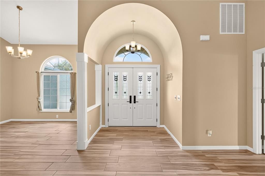 For Sale: $340,000 (3 beds, 2 baths, 1839 Square Feet)