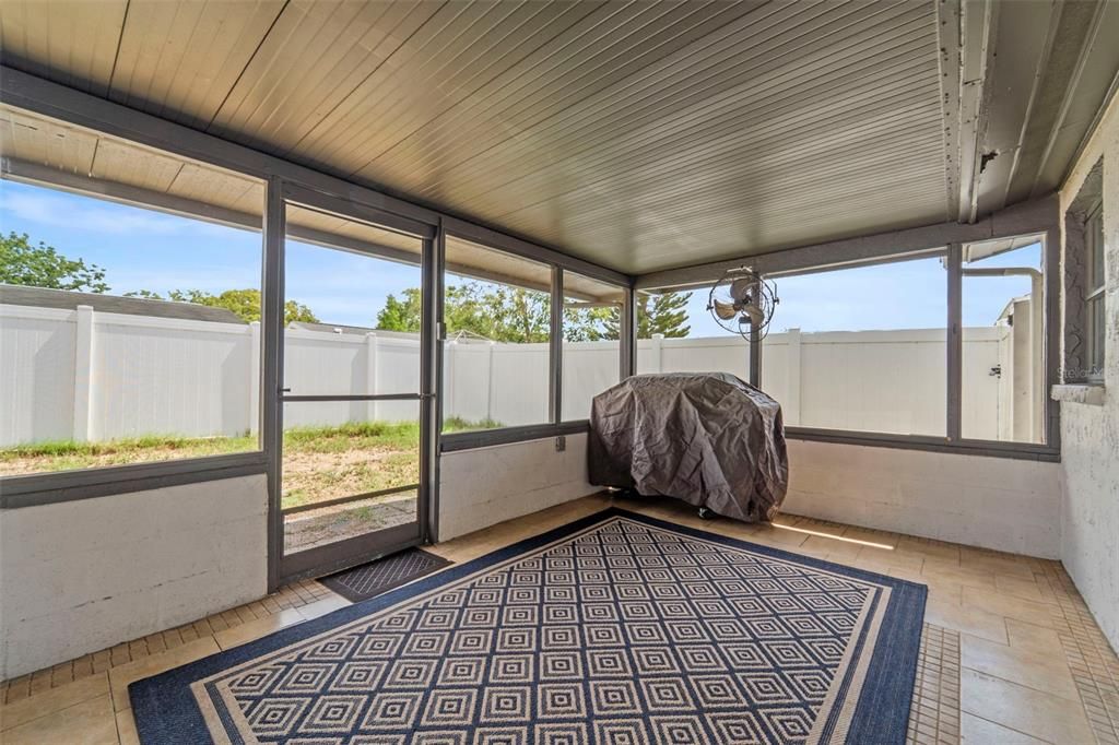 For Rent: $1,895 (3 beds, 2 baths, 1210 Square Feet)