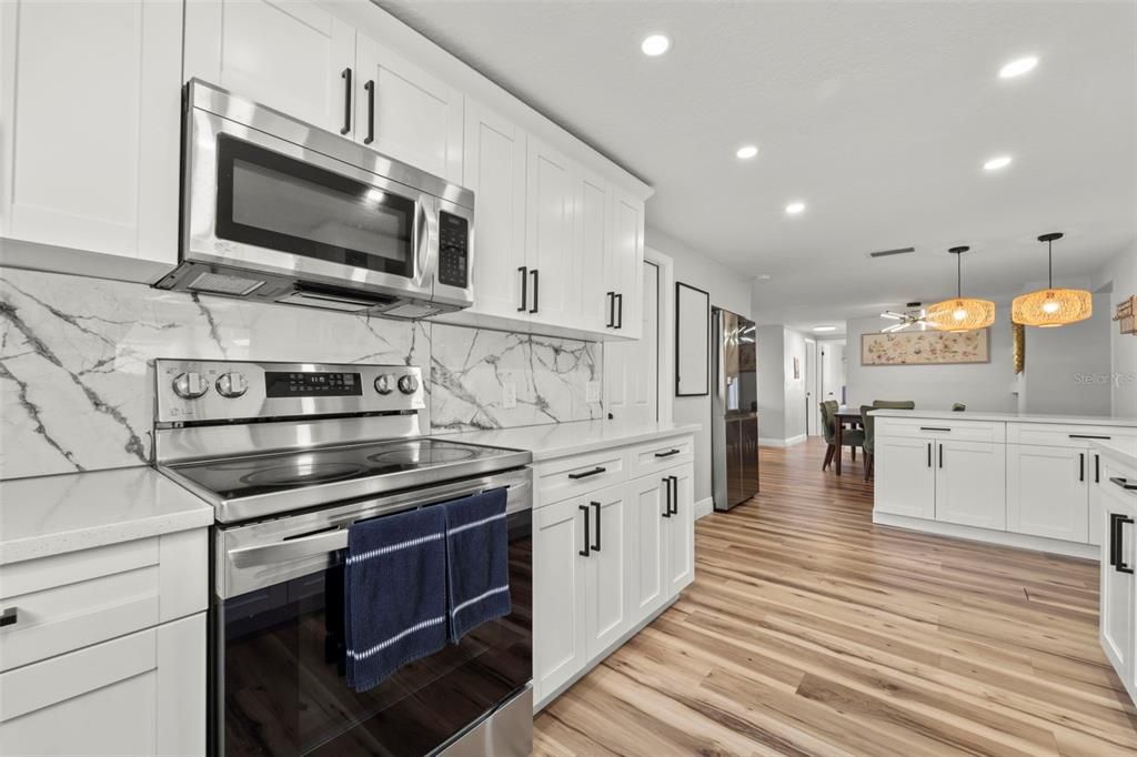 For Rent: $1,895 (3 beds, 2 baths, 1210 Square Feet)