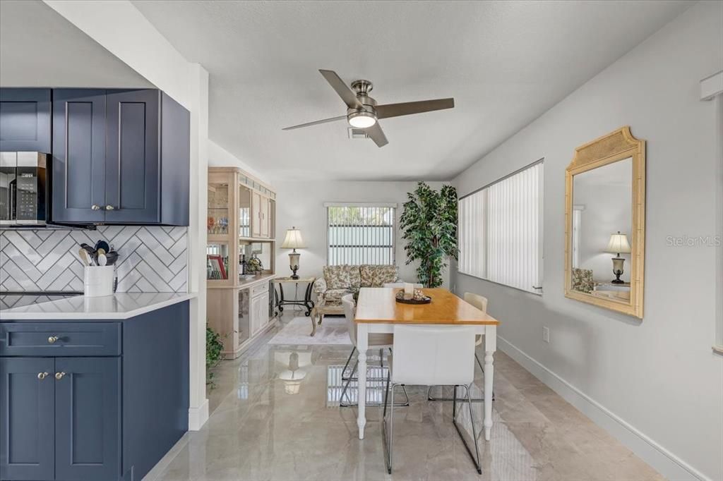 For Sale: $460,000 (2 beds, 2 baths, 1544 Square Feet)