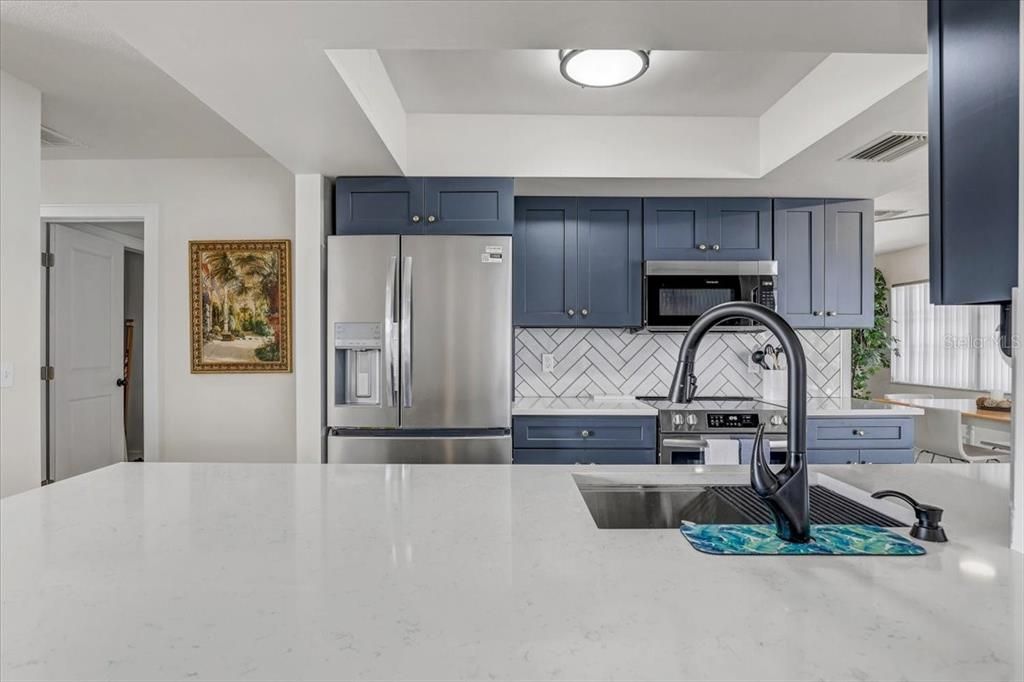 For Sale: $460,000 (2 beds, 2 baths, 1544 Square Feet)
