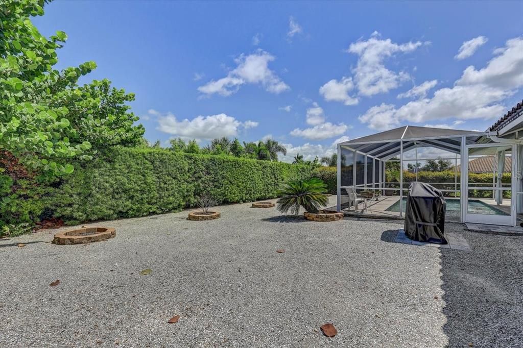 For Sale: $460,000 (2 beds, 2 baths, 1544 Square Feet)