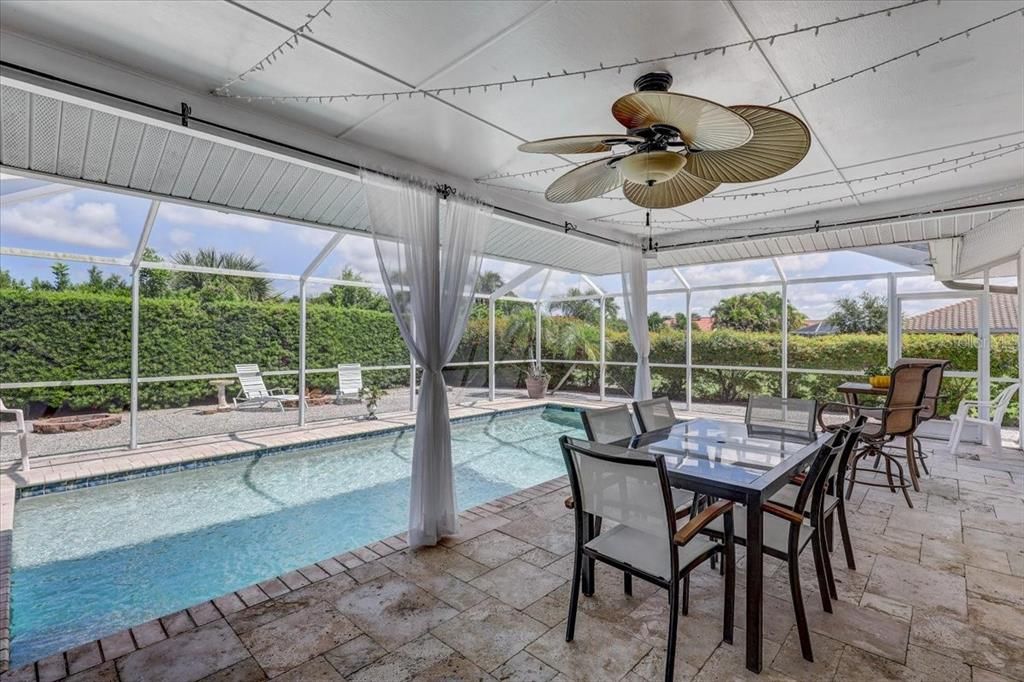 For Sale: $460,000 (2 beds, 2 baths, 1544 Square Feet)