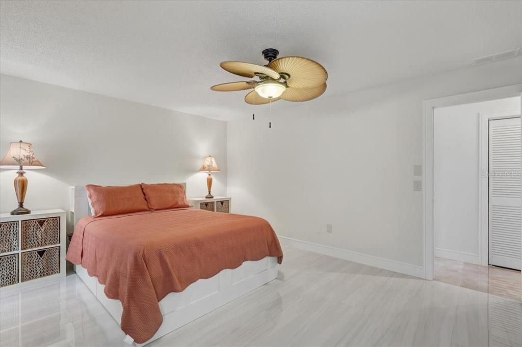 For Sale: $460,000 (2 beds, 2 baths, 1544 Square Feet)