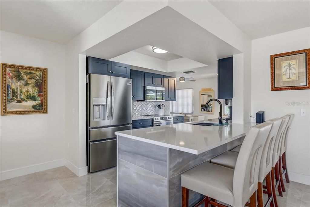 For Sale: $460,000 (2 beds, 2 baths, 1544 Square Feet)