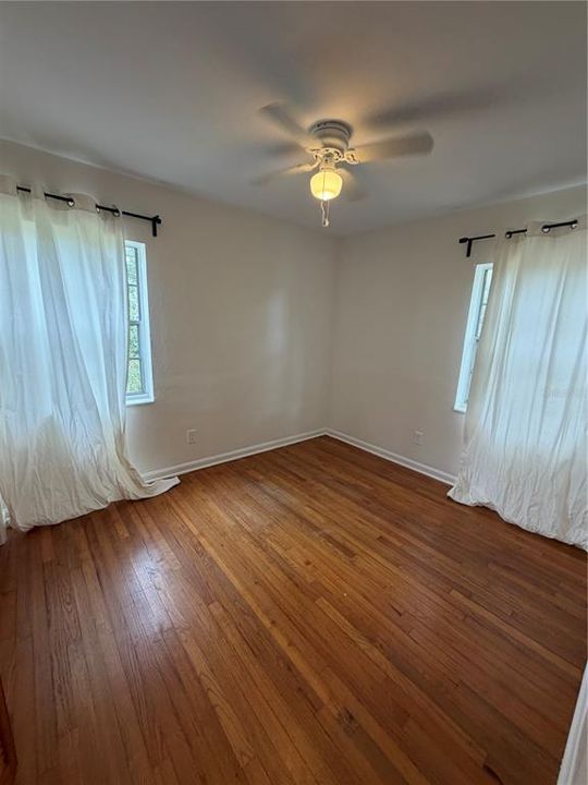For Rent: $2,550 (4 beds, 2 baths, 1392 Square Feet)