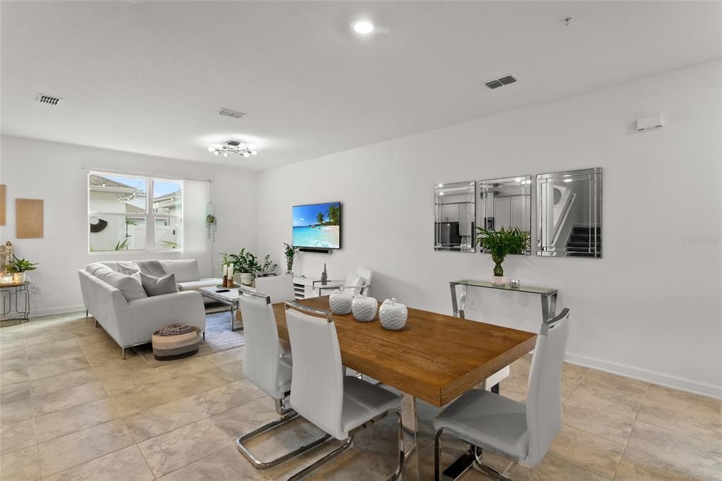 For Sale: $429,900 (4 beds, 2 baths, 1992 Square Feet)