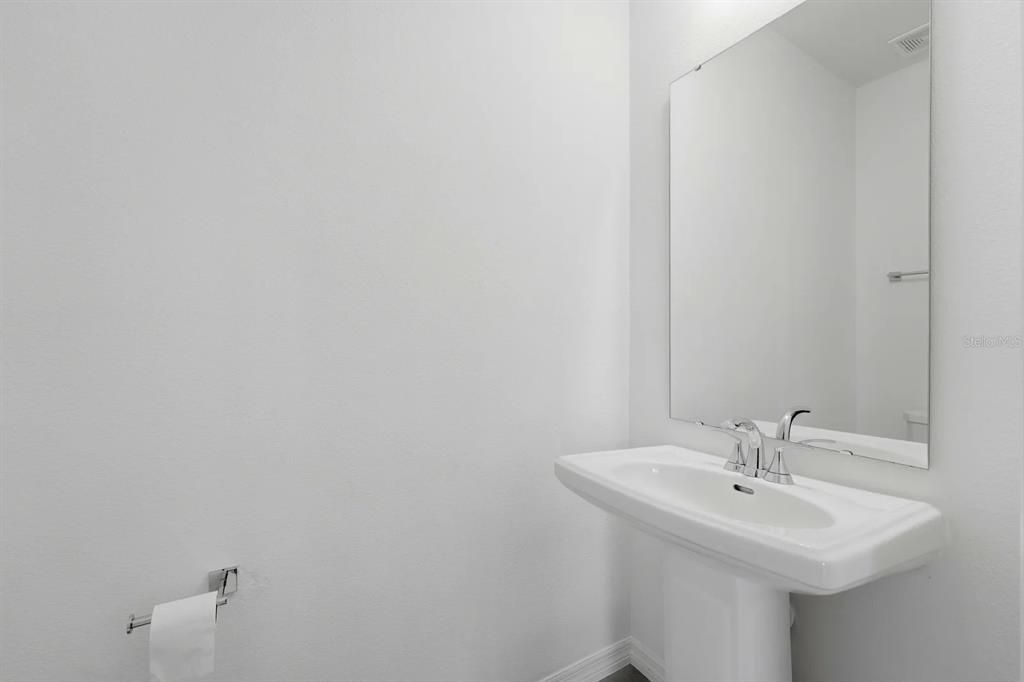 For Sale: $398,000 (3 beds, 2 baths, 1536 Square Feet)