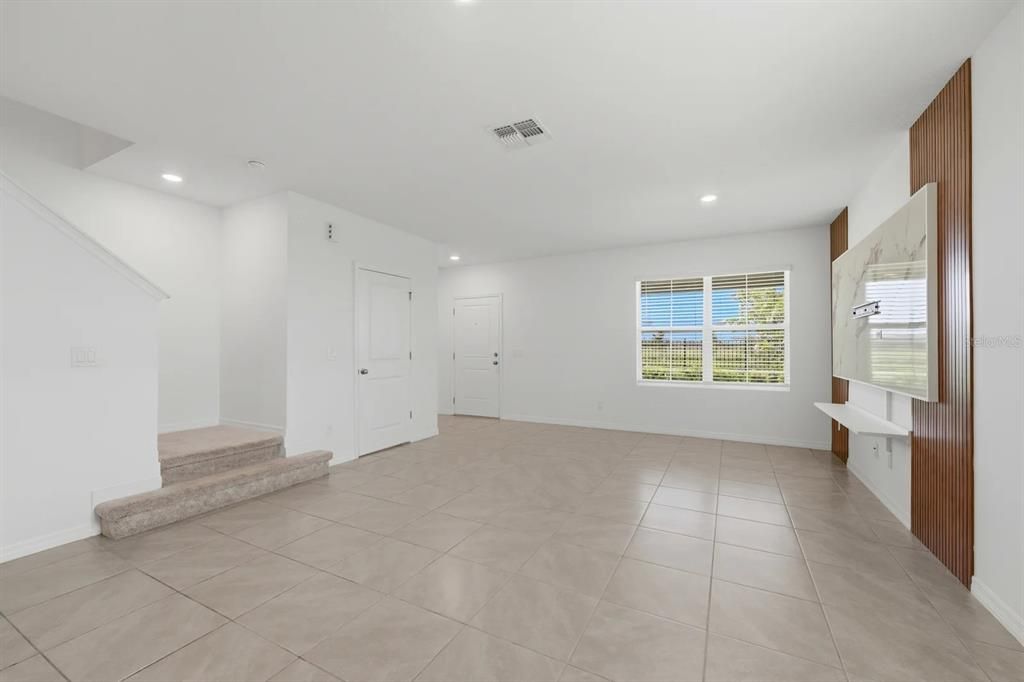 For Sale: $398,000 (3 beds, 2 baths, 1536 Square Feet)