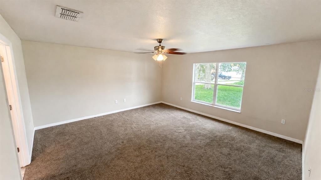 For Sale: $280,000 (4 beds, 2 baths, 2191 Square Feet)
