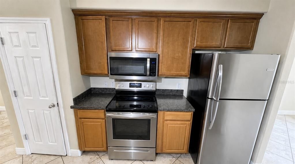 For Sale: $280,000 (4 beds, 2 baths, 2191 Square Feet)