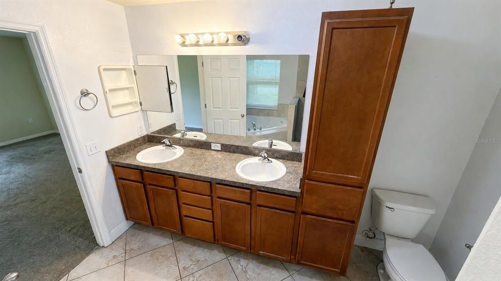 For Sale: $280,000 (4 beds, 2 baths, 2191 Square Feet)