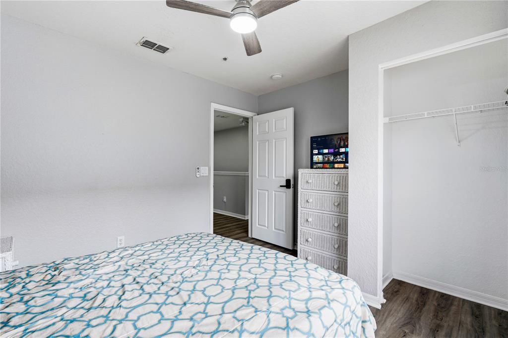 For Sale: $235,000 (4 beds, 3 baths, 1470 Square Feet)