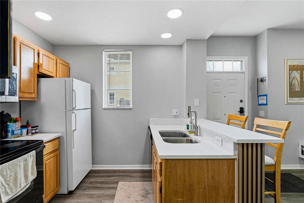 For Sale: $235,000 (4 beds, 3 baths, 1470 Square Feet)