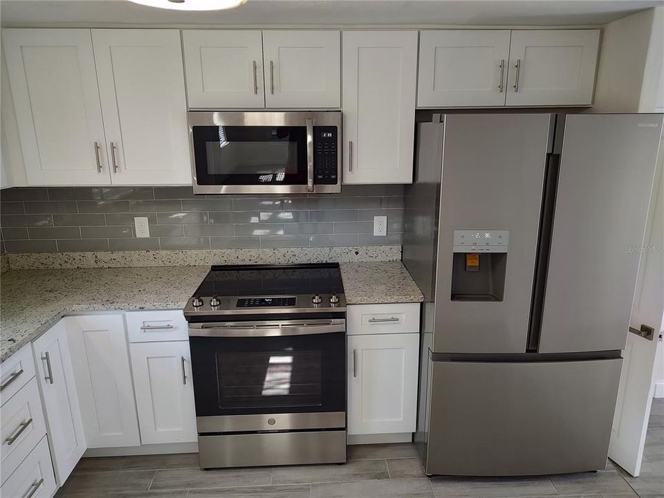 For Rent: $2,700 (3 beds, 2 baths, 1356 Square Feet)