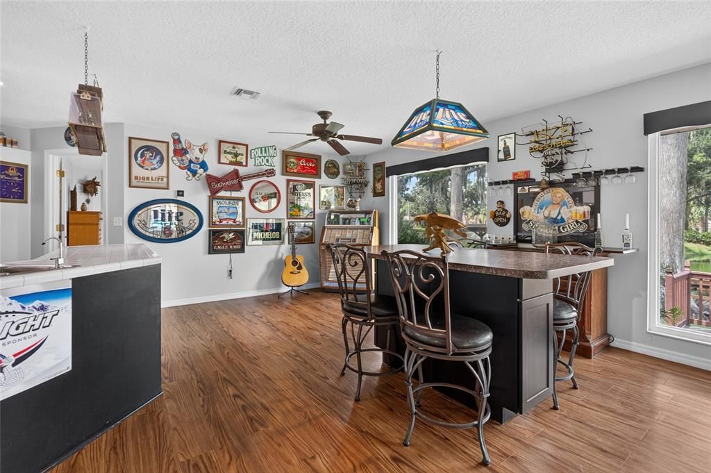 For Sale: $689,000 (3 beds, 2 baths, 2170 Square Feet)