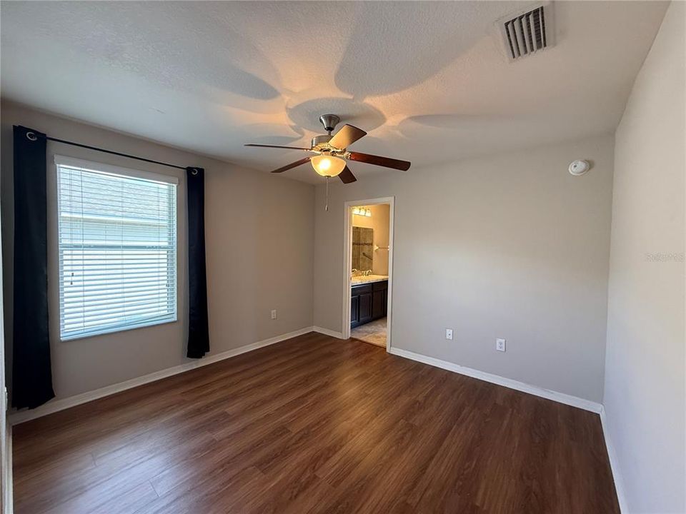 For Rent: $2,500 (4 beds, 3 baths, 1742 Square Feet)