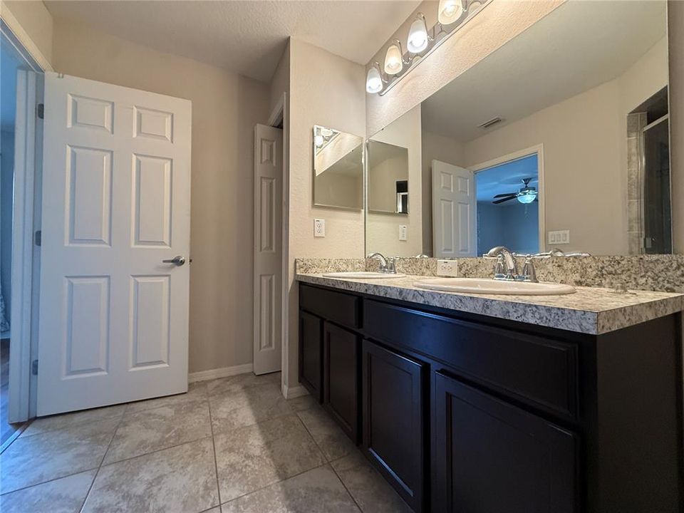 For Rent: $2,500 (4 beds, 3 baths, 1742 Square Feet)