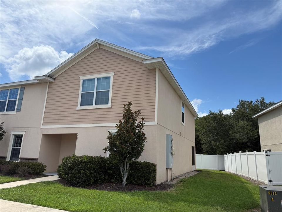 For Rent: $2,500 (4 beds, 3 baths, 1742 Square Feet)
