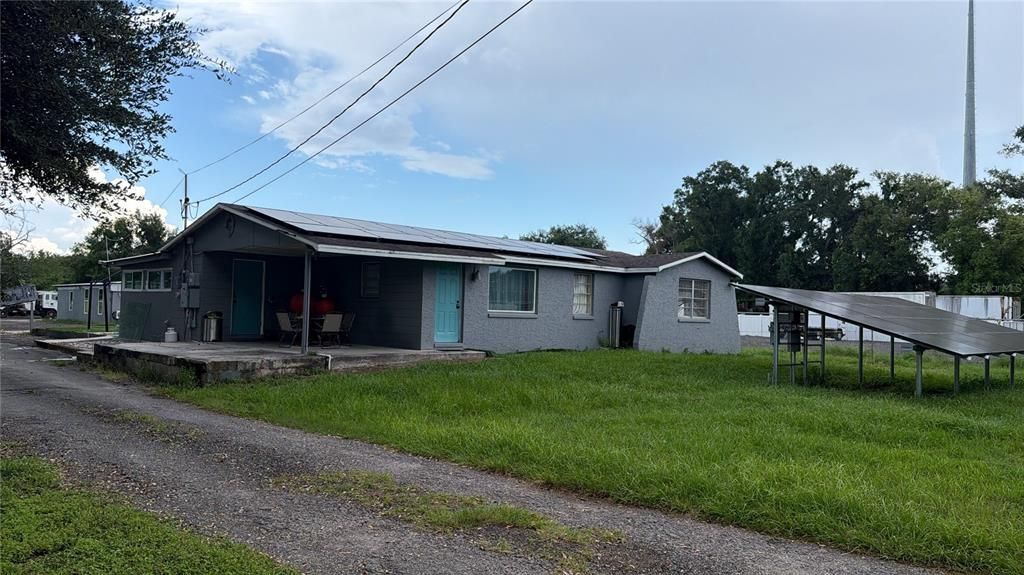 For Sale: $400,000 (3 beds, 1 baths, 1016 Square Feet)
