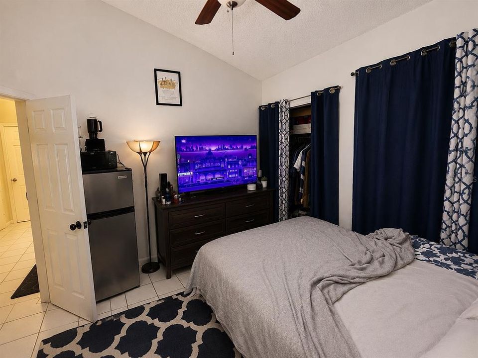 For Sale: $389,999 (3 beds, 2 baths, 1240 Square Feet)