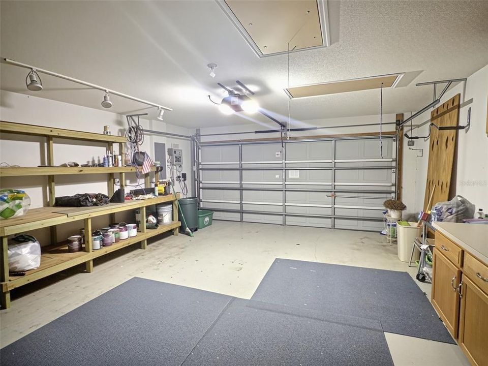 For Sale: $415,000 (4 beds, 2 baths, 2237 Square Feet)