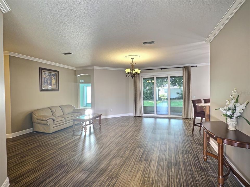For Sale: $415,000 (4 beds, 2 baths, 2237 Square Feet)